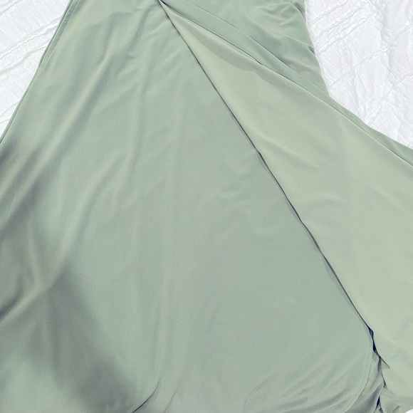 Sage green skirt. Size M - Picture 7 of 8